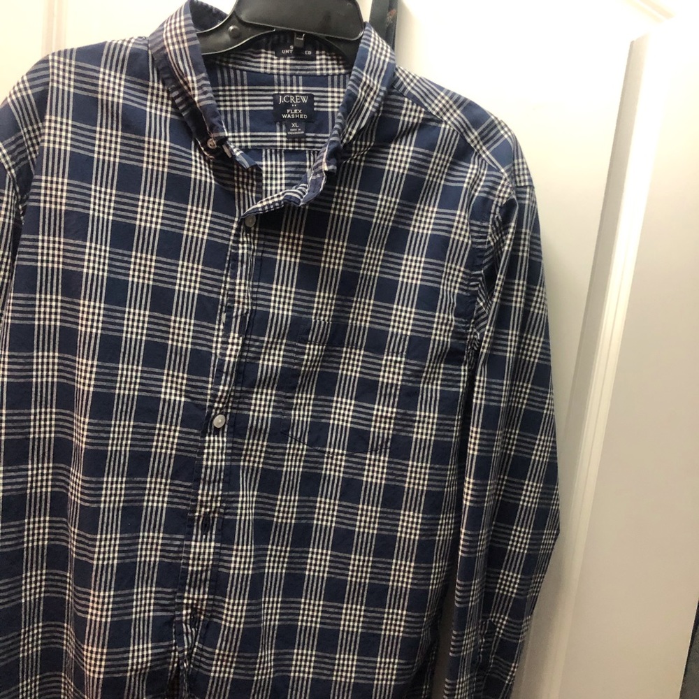 J Crew checkered shirt. Slim, untucked.